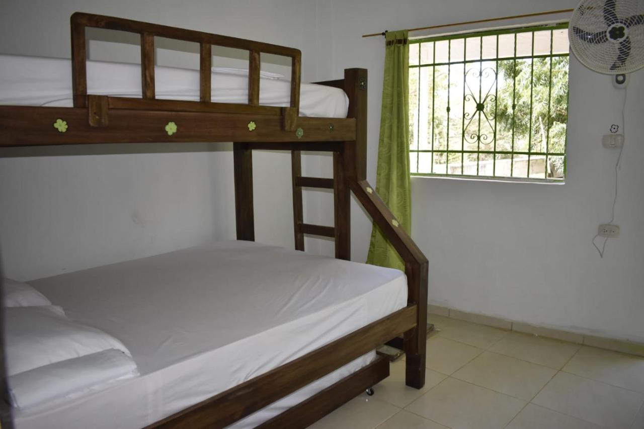 Hostel Hipilandia Taganga Exteriör bild